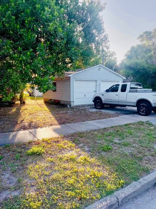 Foto del edificio - 600 21st St N