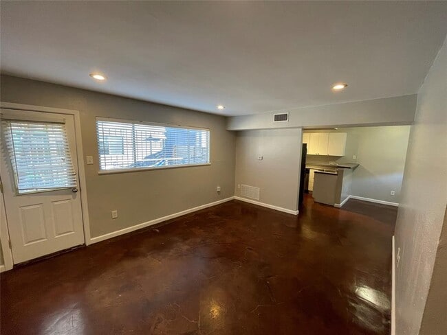 Foto del edificio - 610 Franklin Blvd