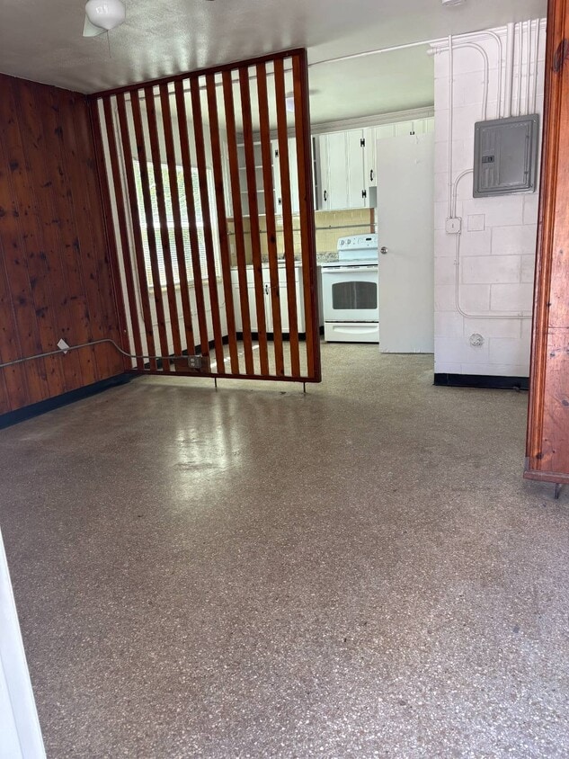 Foto del edificio - 12420 N Florida Ave