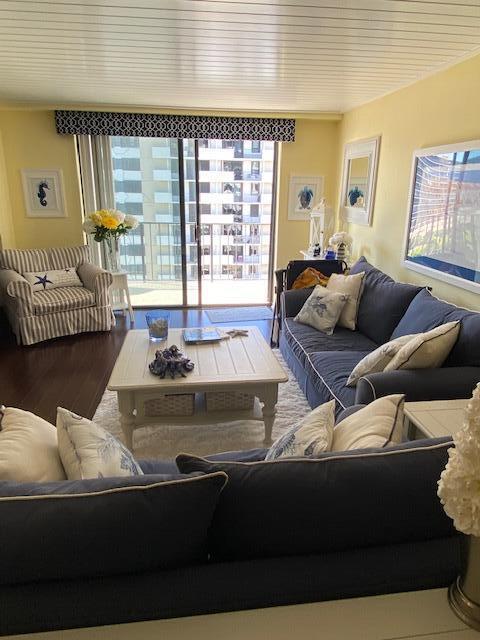 Building Photo - 1208 Marine Way