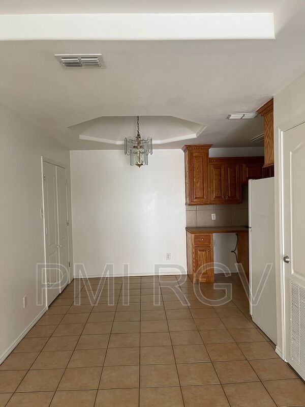 Foto del edificio - 1501 E Coyote St