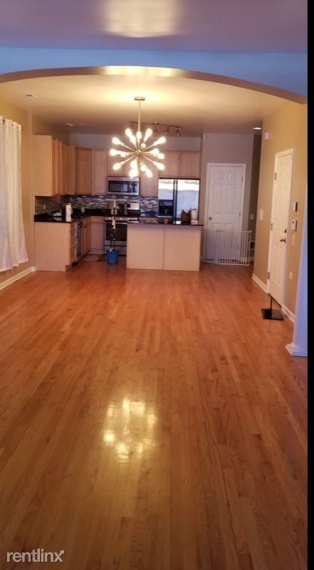 Building Photo - 3 br, 2 bath Condo - 4732 s drexel blvd 1s