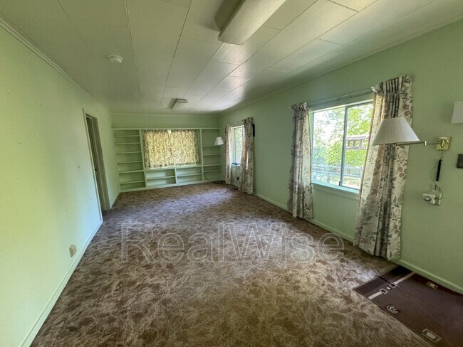 Foto del edificio - 16 Van Ness Ave