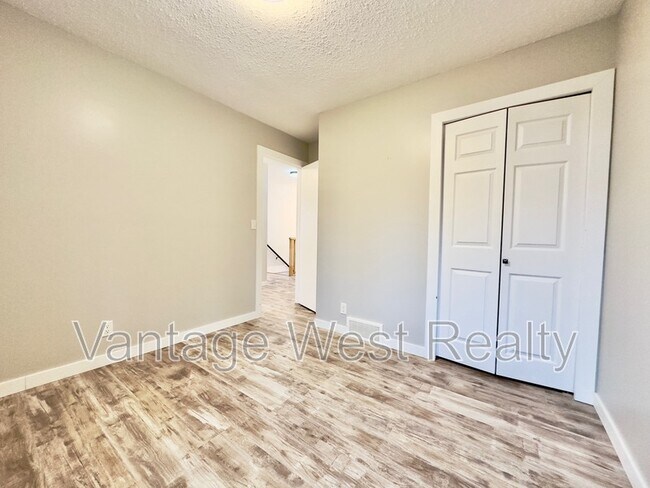 Building Photo - 3717 Webber Rd