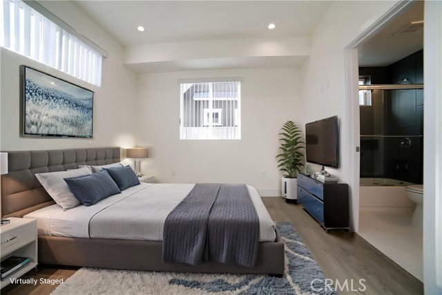 Foto del edificio - 4559 1/2 Pickford Street Apt #4559, Los Angeles, CA 90019 - 4 BR 3 BA house