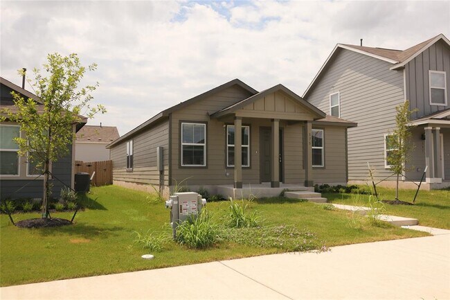 Building Photo - 175 Magalia Ln