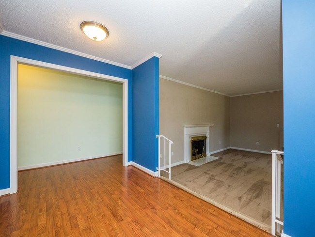 Building Photo - 1712 Montclair Ave