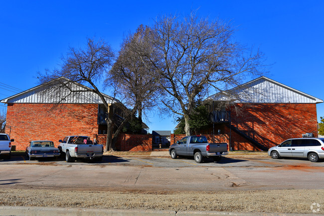 Building Photo - English Village