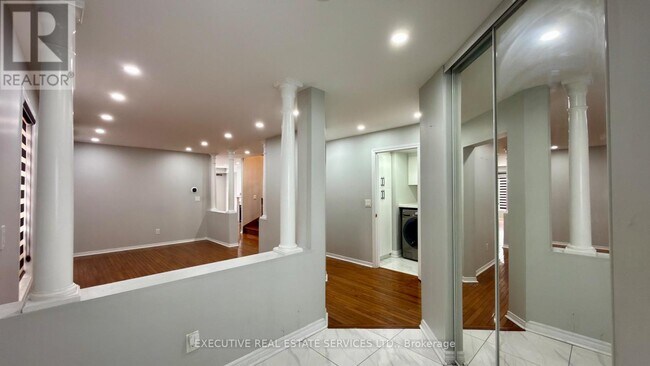 Photo du bâtiment - 5 Condotti Dr