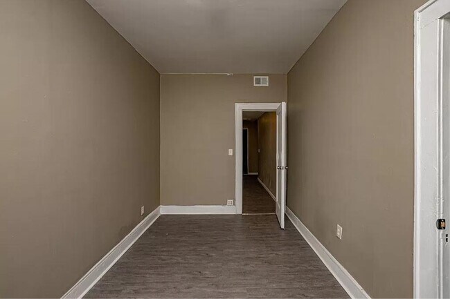 Foto del edificio - 205 Mt Prospect Ave