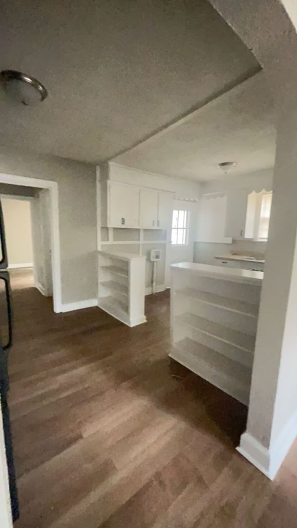 Building Photo - 2741 Kimball Ave