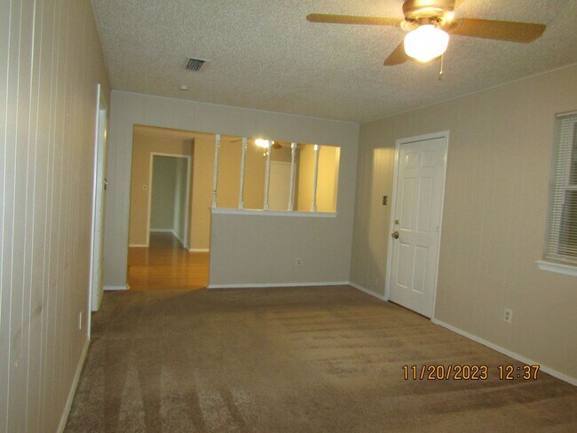 Building Photo - Terrace Hills Area!