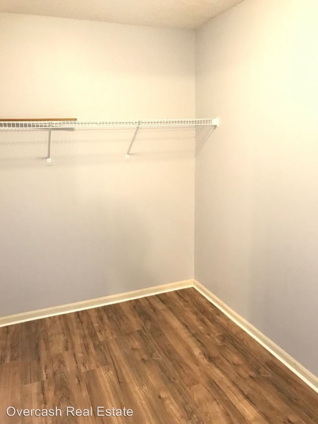 Building Photo - 2 br, 2 bath House - 121 Carriage House Drive