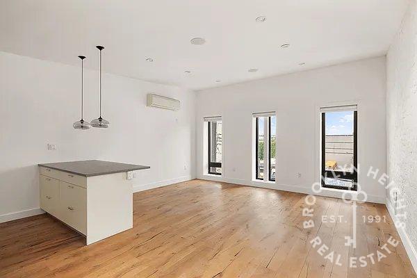 Foto principal - 1 bedroom in Brooklyn NY 11231