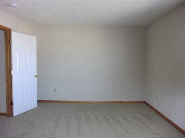 Foto del edificio - 222 Sandridge Dr