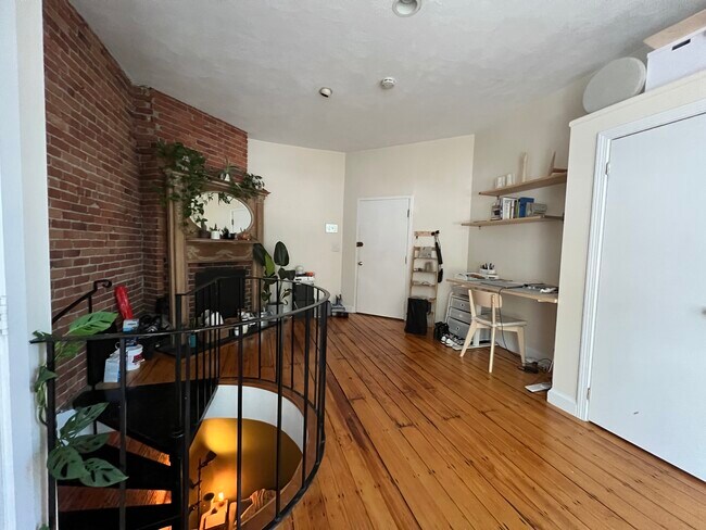 Building Photo - 201 St Botolph St