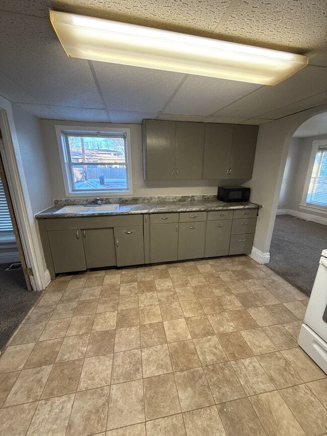 Building Photo - KS TriPlex