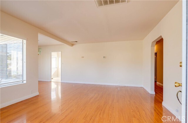 Foto del edificio - 9816 Key W St