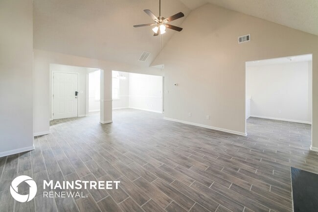 Building Photo - 3265 Trail Point