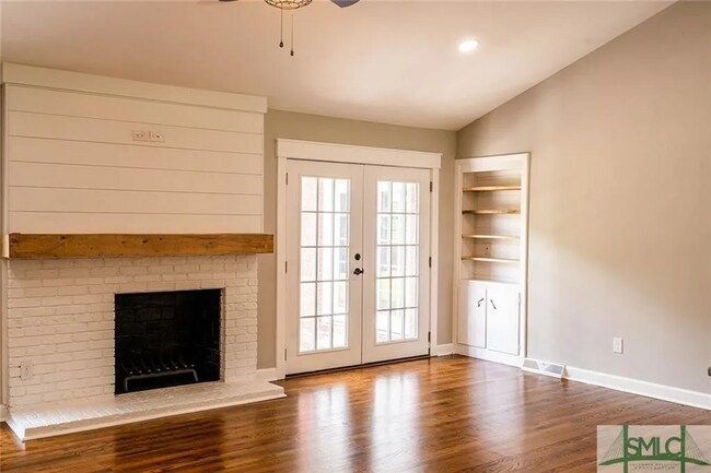 Building Photo - 5403 Reynolds St