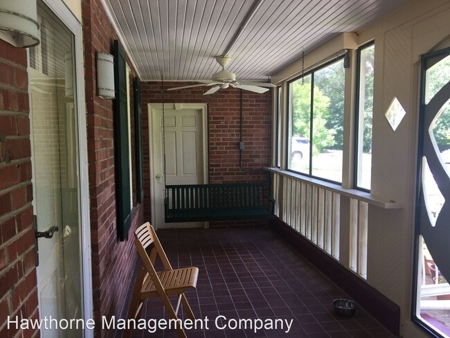 Building Photo - 3 br, 4 bath House - 103 West Parkway Drive