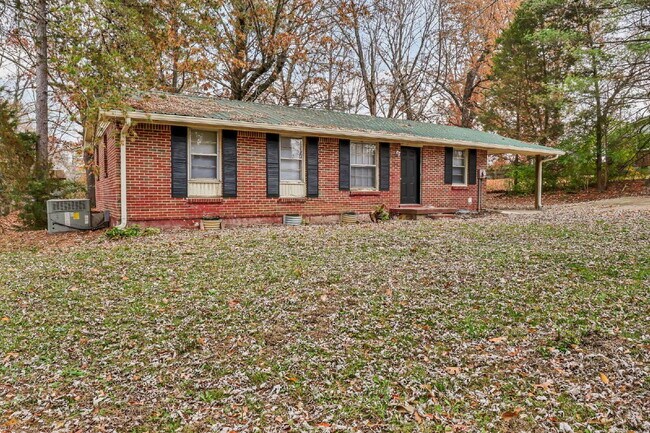 Building Photo - Cozy 3BR Home with Spacious Yard & XL Carport!