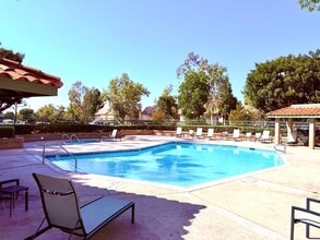 Building Photo - 4103 Apricot Dr