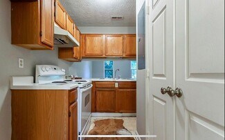 Building Photo - 1031 Plantation Way NW
