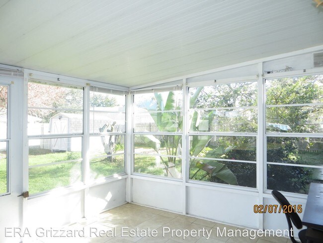 Building Photo - 33746 Tara Wood Dr