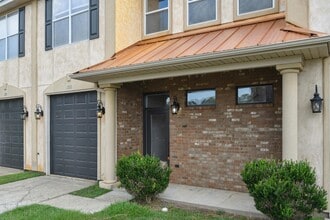 Building Photo - 212 Capri Pl