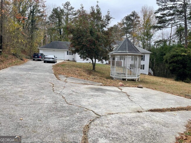 Foto del edificio - 945 Rock Chapel Rd