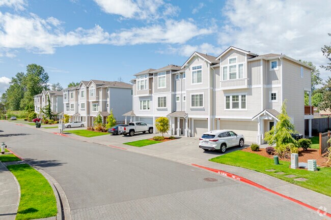 Building Photo - Stonebrook Townhomes