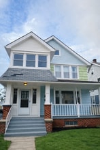 Building Photo - 10401 Homeworth Ave
