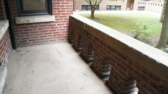 Foto del edificio - 2530 N Kedzie Blvd