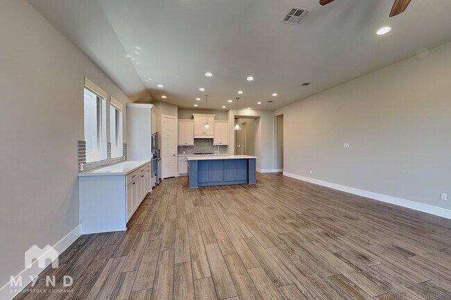 Building Photo - 152 Reagan Dr