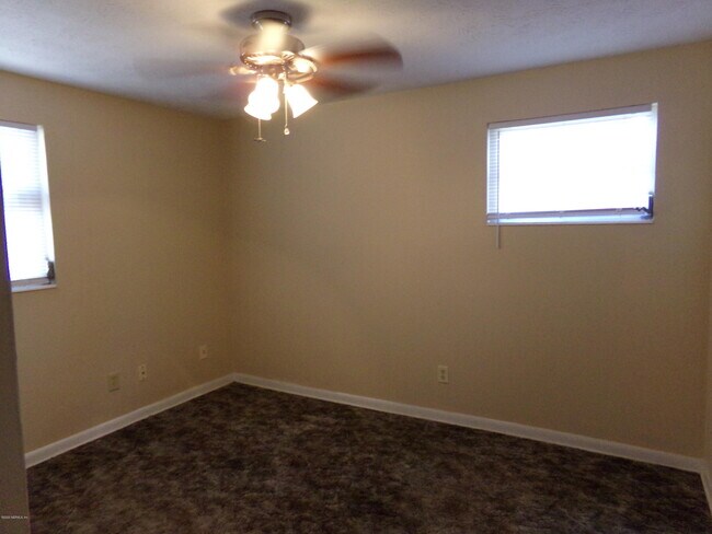 Building Photo - 232 Arora Blvd