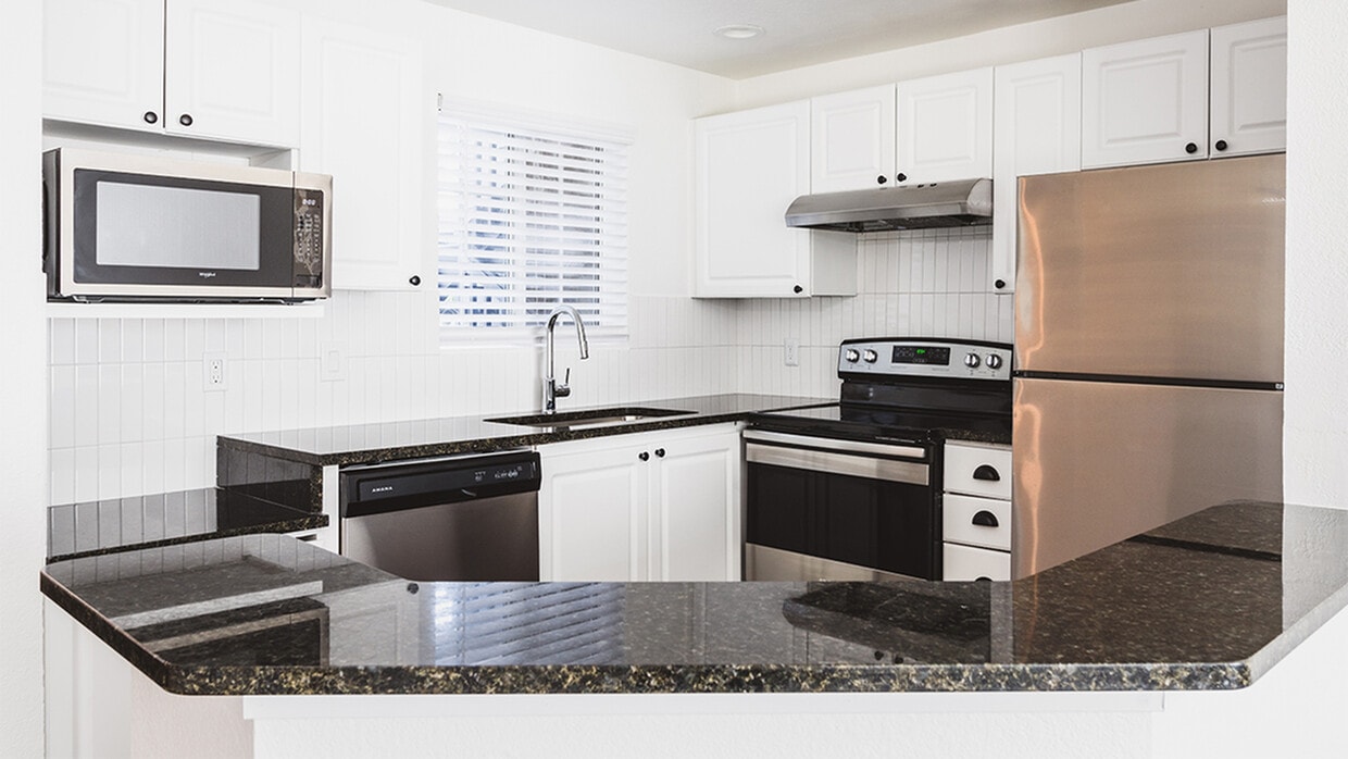 Alister Parx I Apartments in Everett, WA