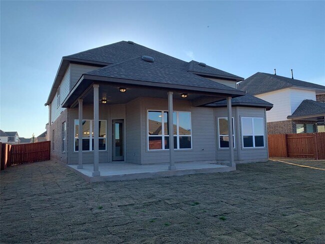 Building Photo - 2202 Ambling Trl