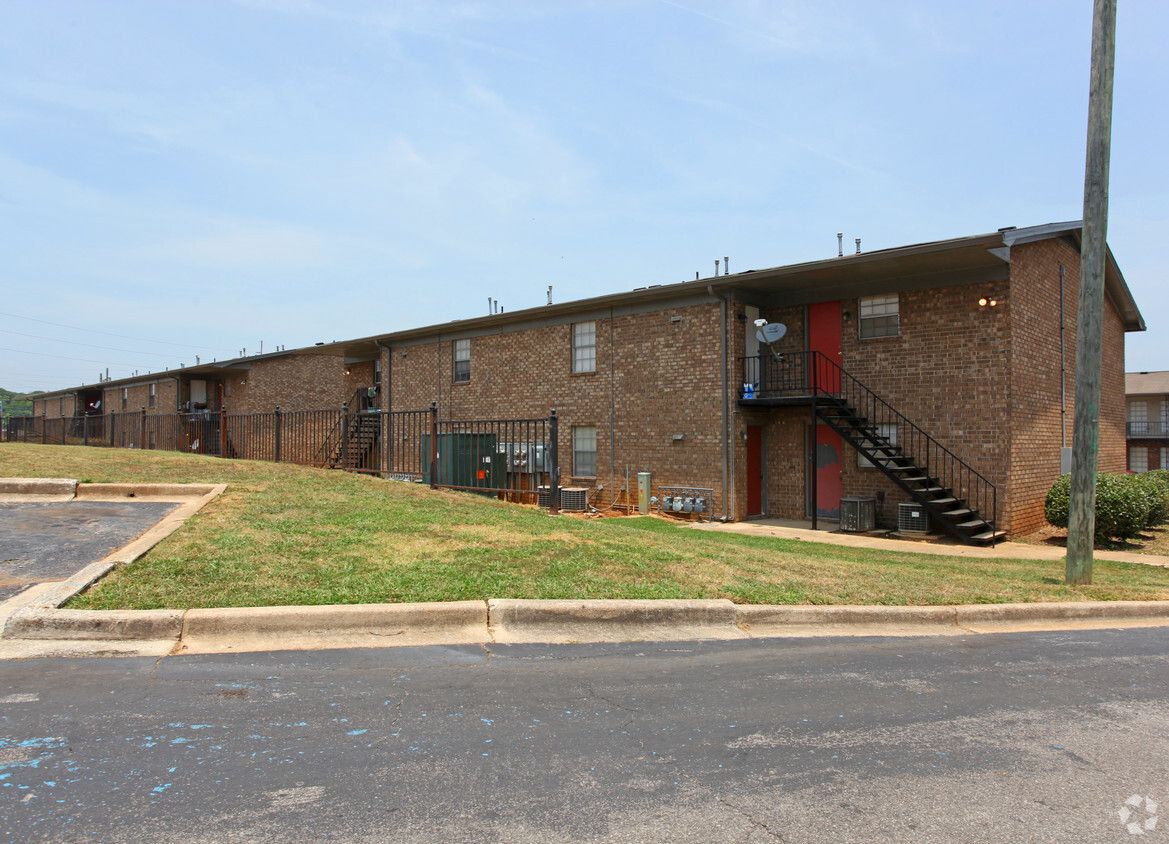 Building Photo - Springville Landing Apartments