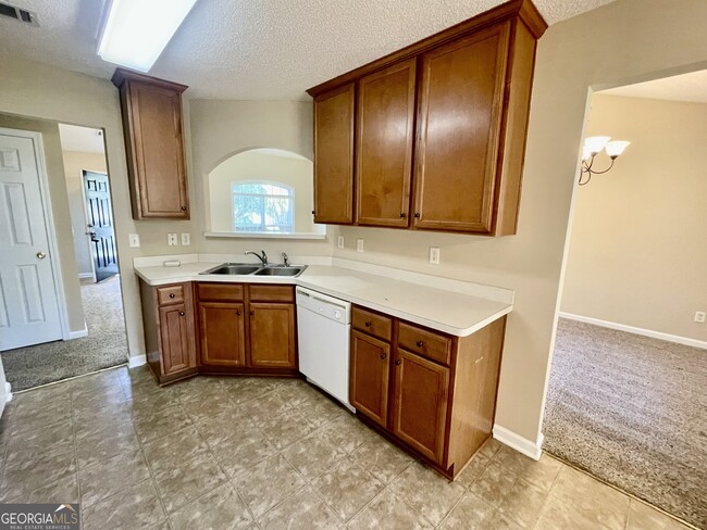 Building Photo - 815 Aarons Ct