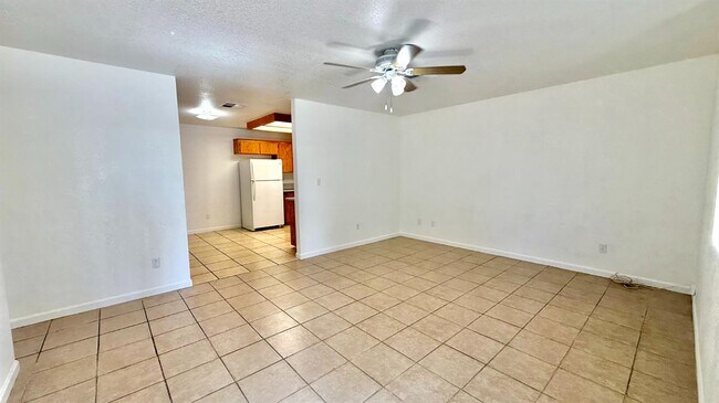 Foto del edificio - 822 S Irwin St