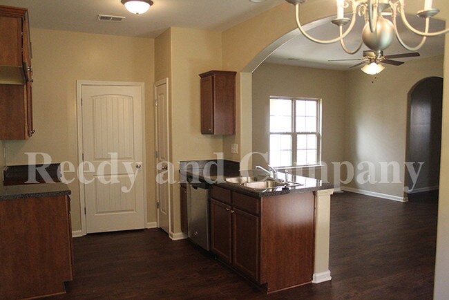 Building Photo - 7931 Bay Meadow Cir N