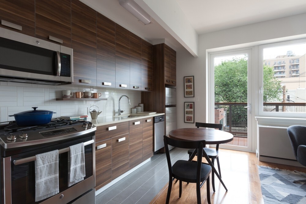 Primary Photo - 21 Caton Pl