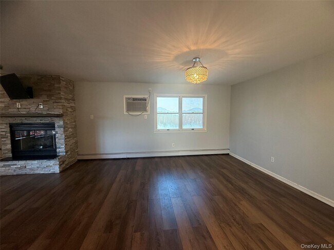 Foto del edificio - 630 Ingraham Ln