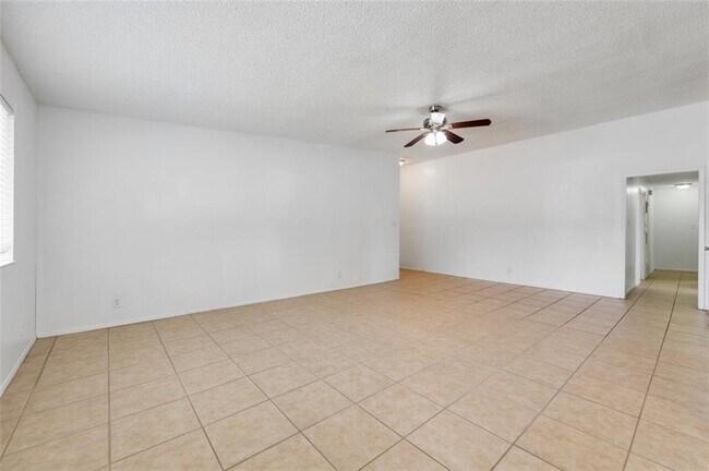 Building Photo - 1207 W Rundberg Ln
