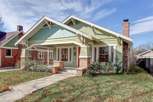 Building Photo - 2704 College Ave