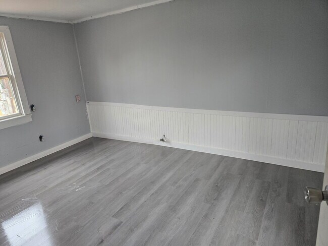 Foto del edificio - 435 Parsons Rd