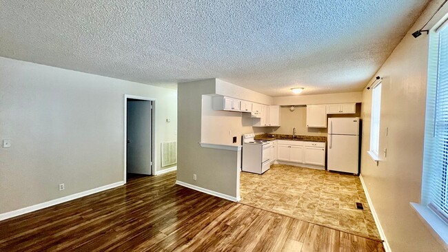 Building Photo - 1314 Tulip Grove Rd