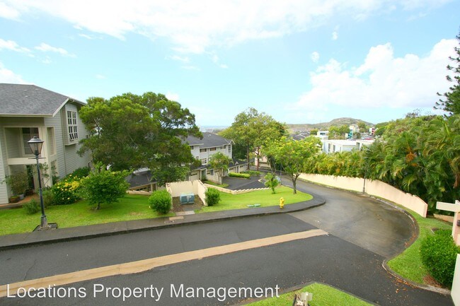 Building Photo - 1380 Moanalualani Pl