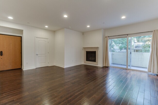Foto del edificio - 1726 S Bentley Ave